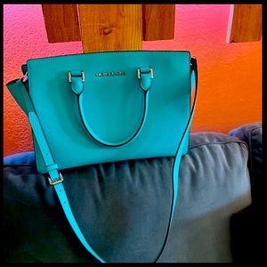 Michael Kors GREAT CONDITION w/ dust bag